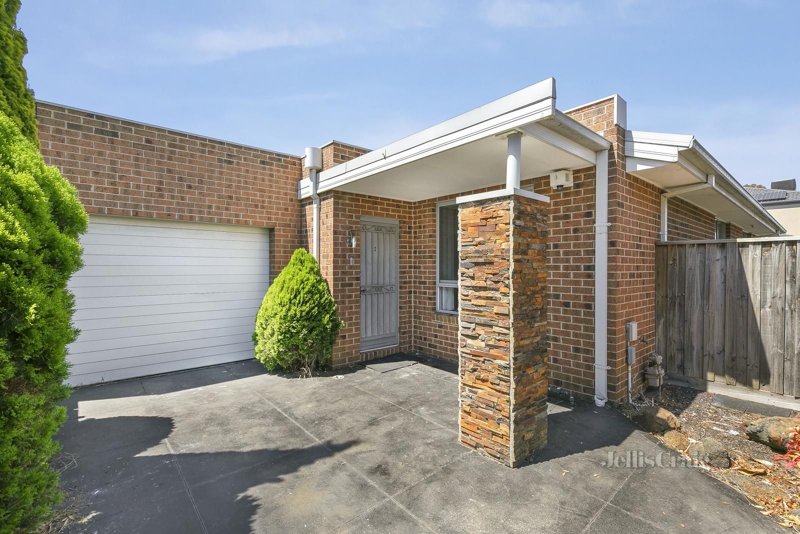 2/5 Cobb Street, South Morang VIC 3752, Image 0