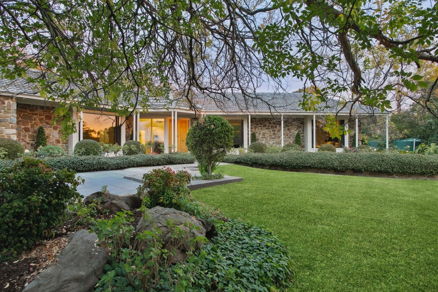 5 bedrooms House in 28 The Common BEAUMONT SA, 5066