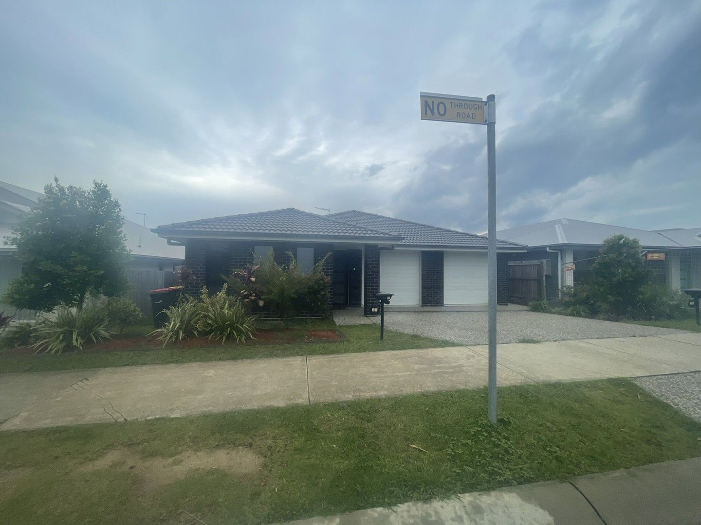 3 bedrooms House in 1/13 Kearon Way MORAYFIELD QLD, 4506