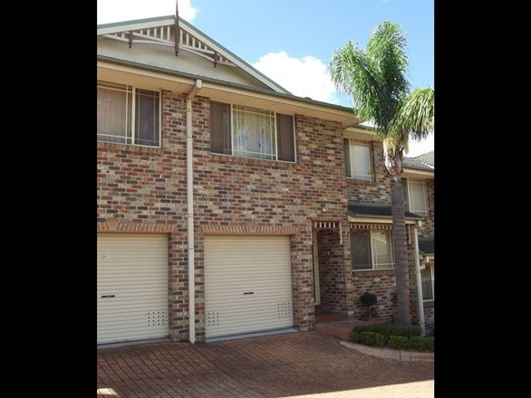 26 Holland Crescent, Casula NSW 2170