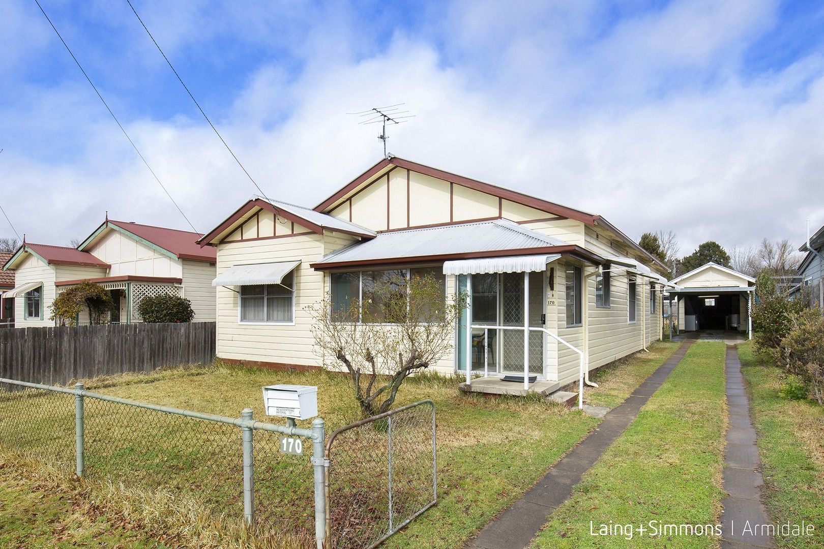 3 bedrooms House in 170 Barney Street ARMIDALE NSW, 2350