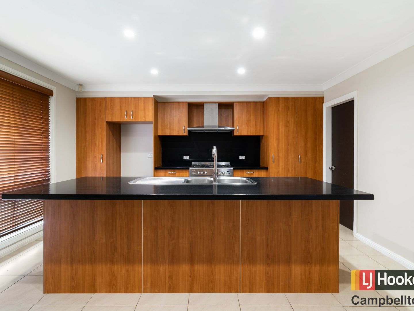 84 Semillon Crescent, Eschol Park NSW 2558, Image 2