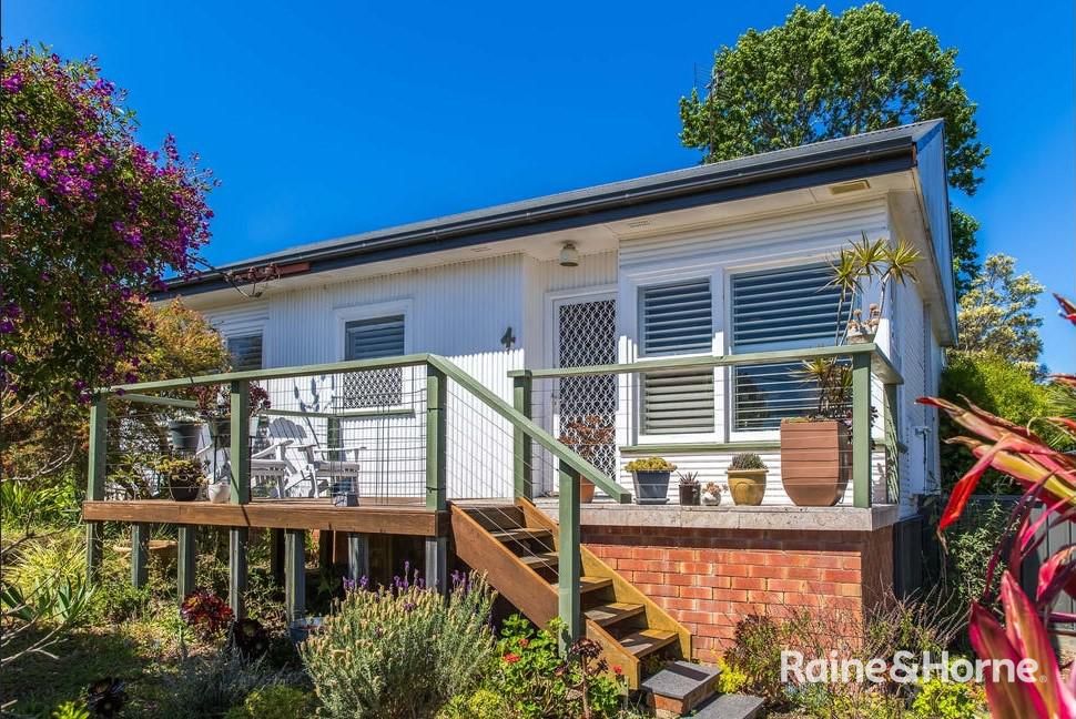 4 Albert Street, Tingira Heights NSW 2290 House For Rent 600 Domain