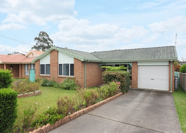 9 June Avenue, Basin View NSW 2540