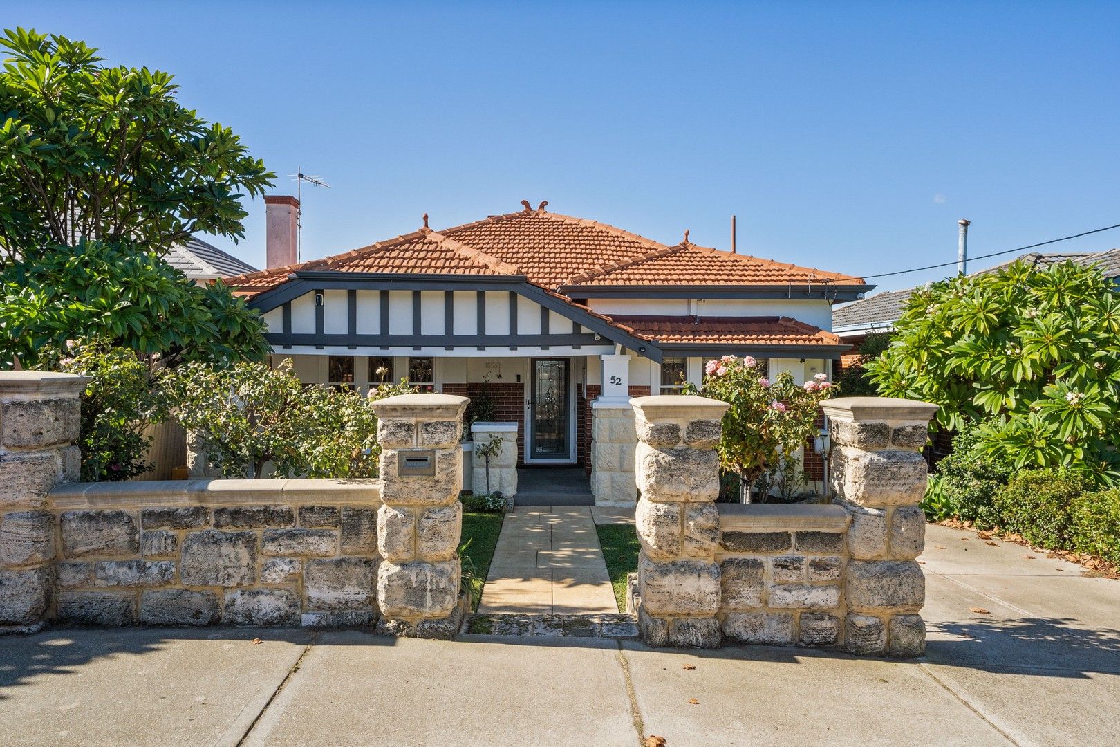 52 Fairfield Street, Mount Hawthorn WA 6016, Image 1