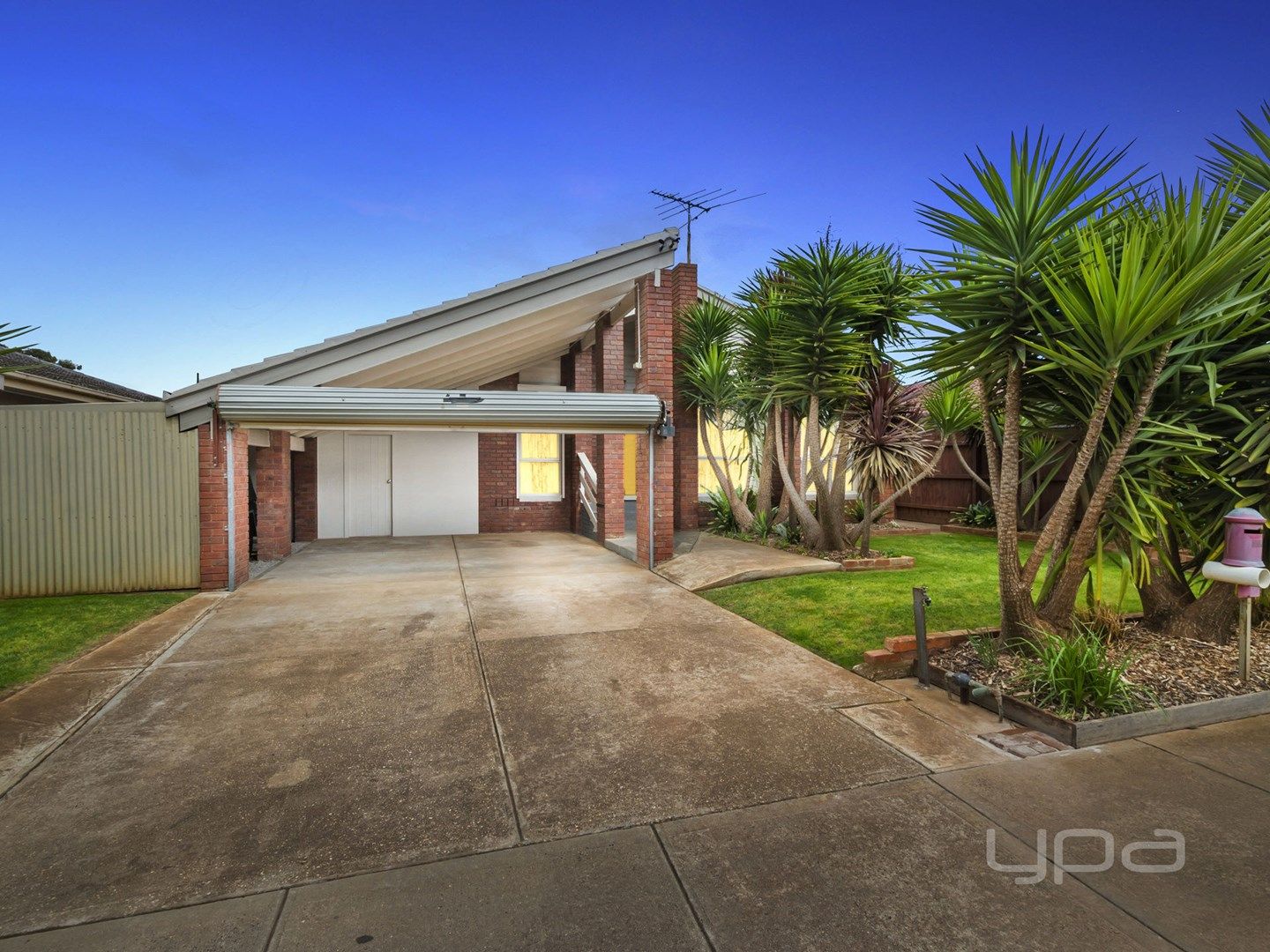 2035 Western Highway, Rockbank VIC 3335, Image 0