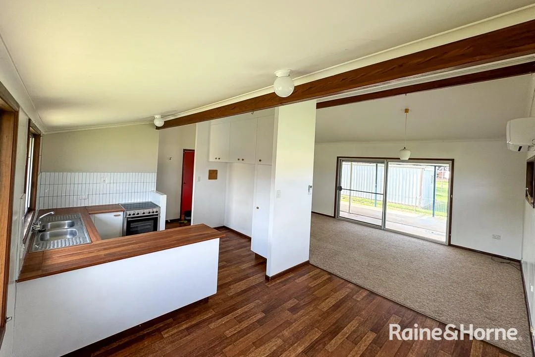 Additional image 7 of 14 Windsor Cir, Kingaroy QLD 4610