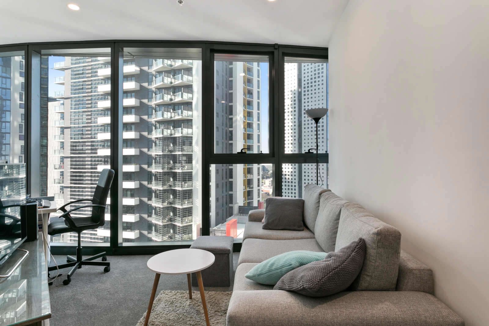1 bedrooms Apartment / Unit / Flat in 1801/105 Clarendon Street SOUTHBANK VIC, 3006