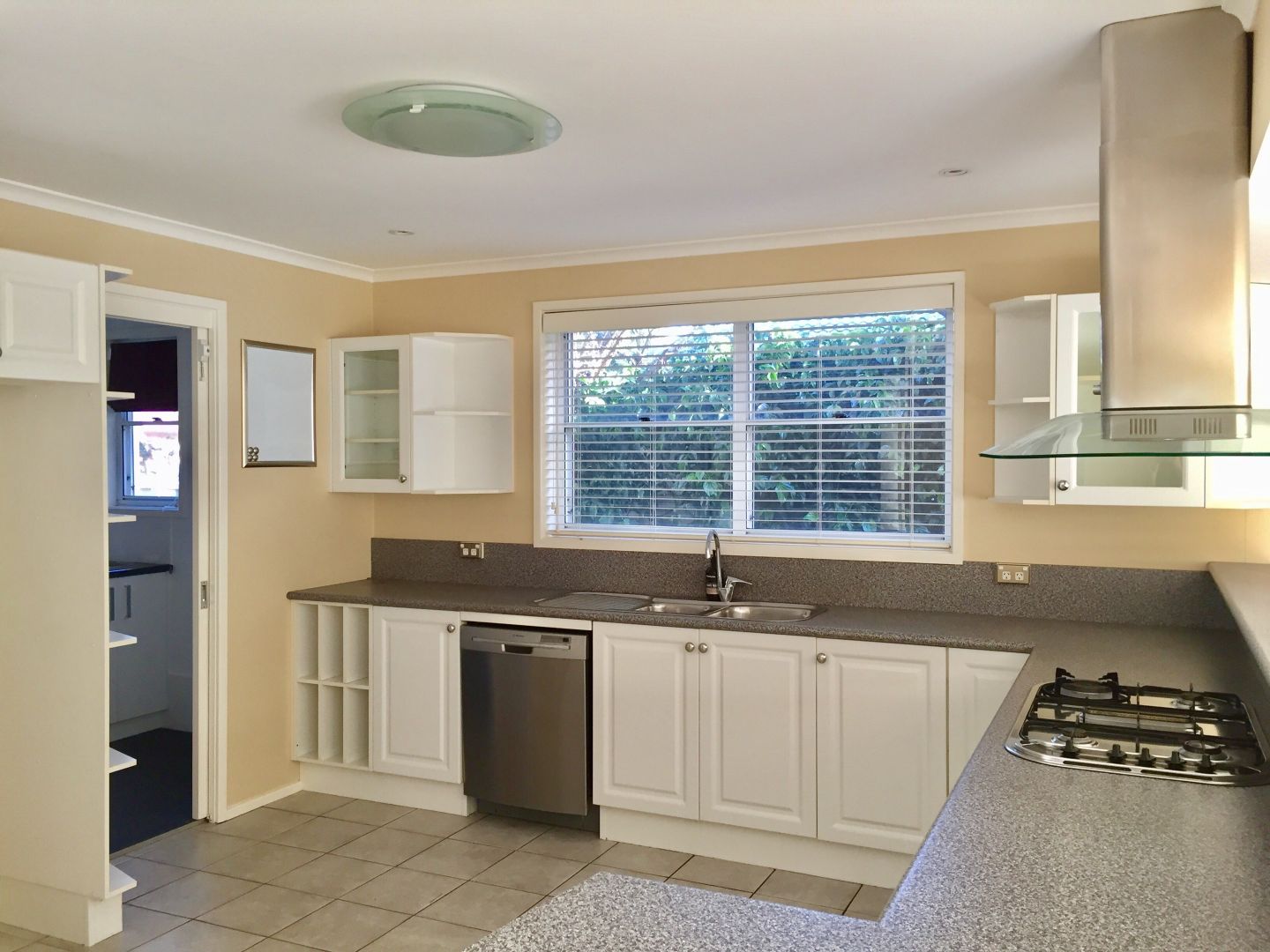 11 Shellcove Road, Shellharbour NSW 2529, Image 1