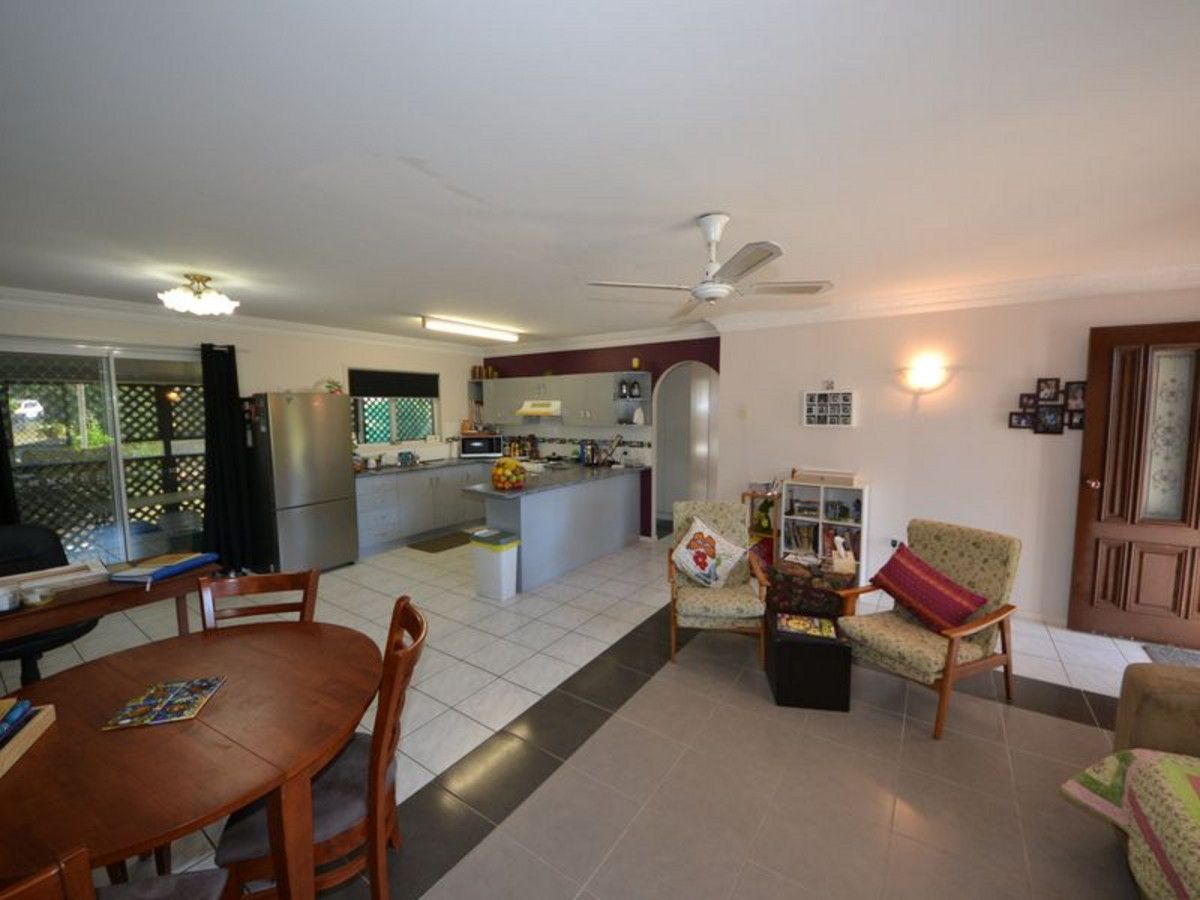 6 Deakin Close, Gracemere QLD 4702, Image 2