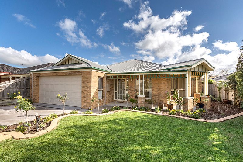 8 Janmar Court, Grovedale VIC 3216