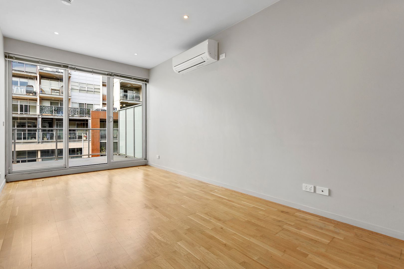 206/99 Nott Street, Port Melbourne VIC 3207, Image 1