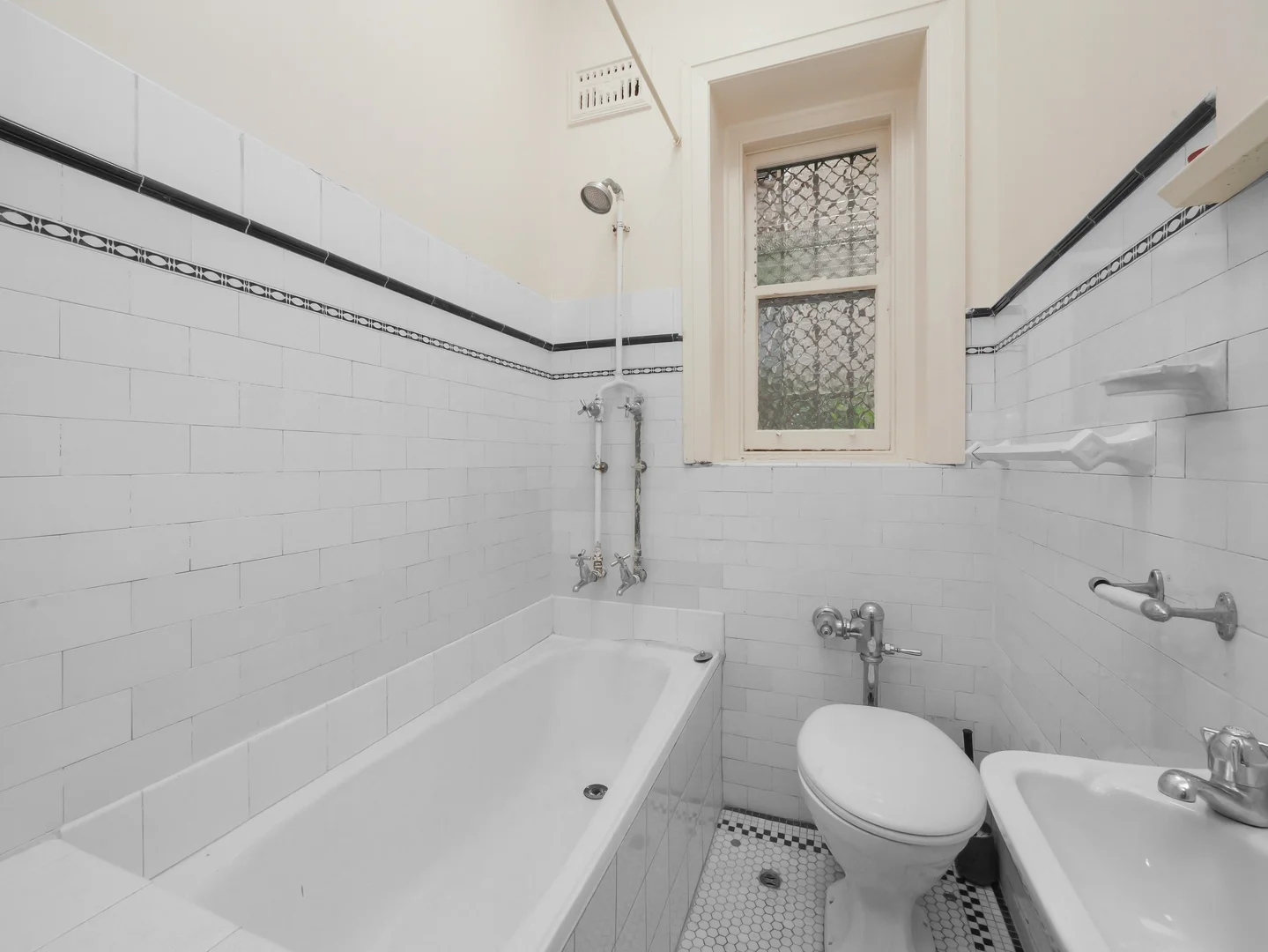 Additional image 5 of 1/72 Elizabeth Bay Road, Elizabeth Bay NSW 2011