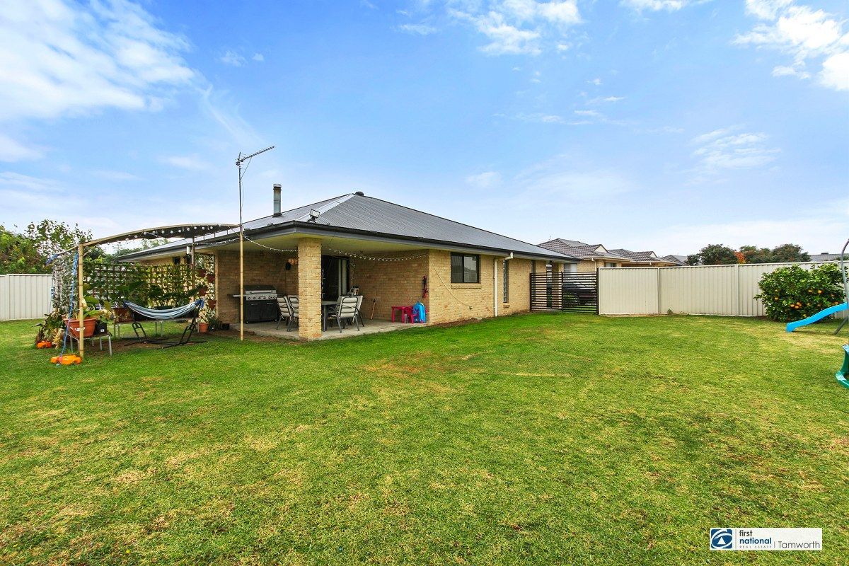 6 Gregory Close, Tamworth NSW 2340, Image 1