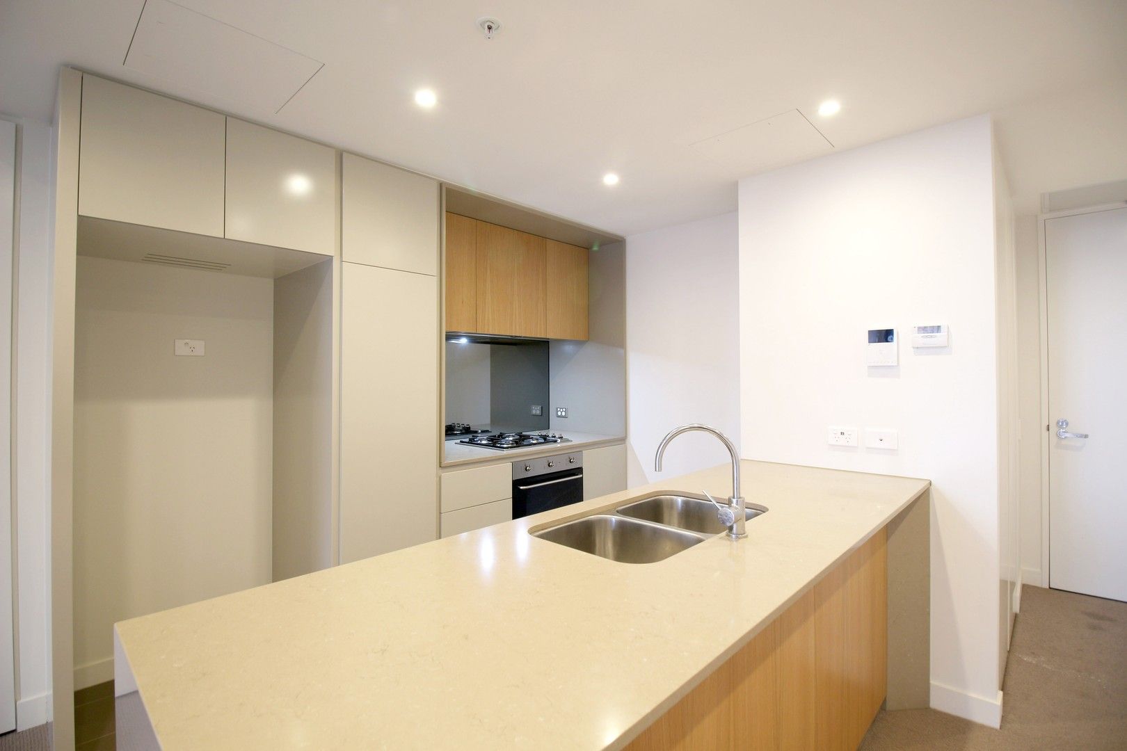 2 bedrooms Apartment / Unit / Flat in 1001/6 Ebsworth Street ZETLAND NSW, 2017