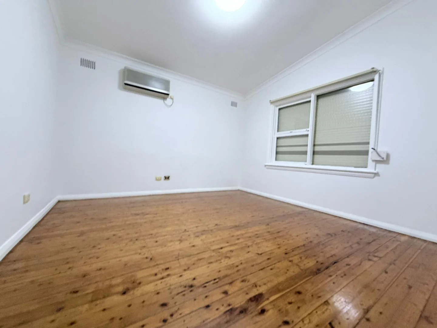 Additional image 5 of 904 Woodville Road, Villawood NSW 2163