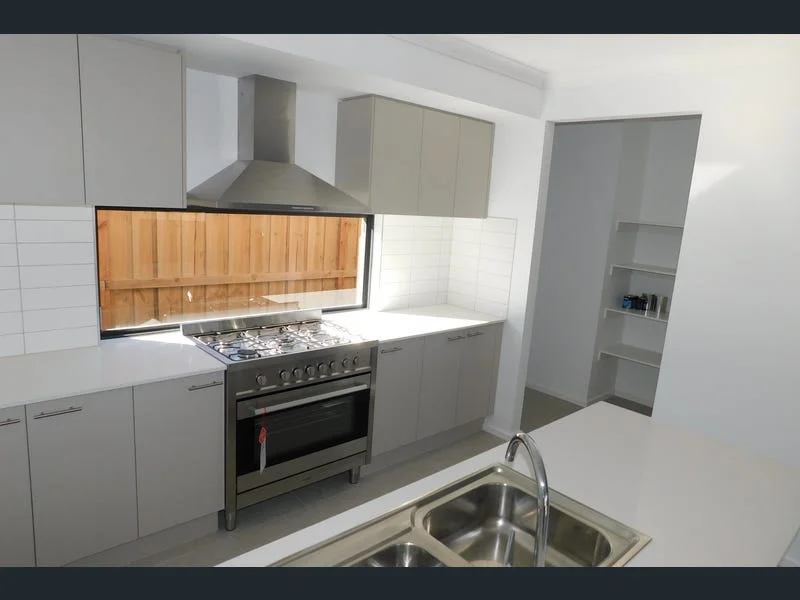 Additional image 2 of 12 Carisbrook Crescent, Winter Valley VIC 3358