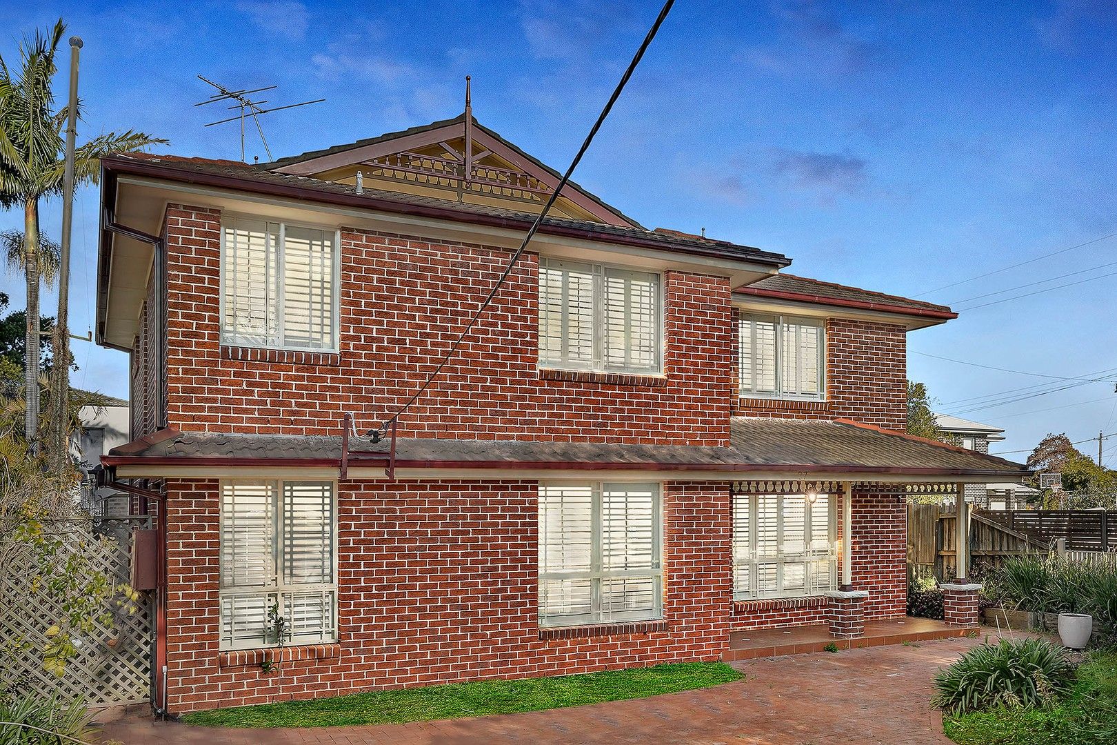 5 bedrooms House in 37 Glenfarne Street BEXLEY NSW, 2207