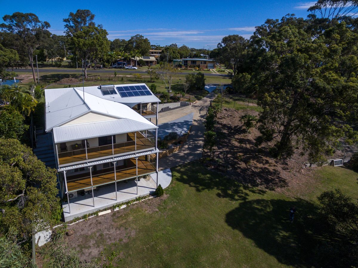 380 Torquay Terrace, Torquay QLD 4655, Image 2