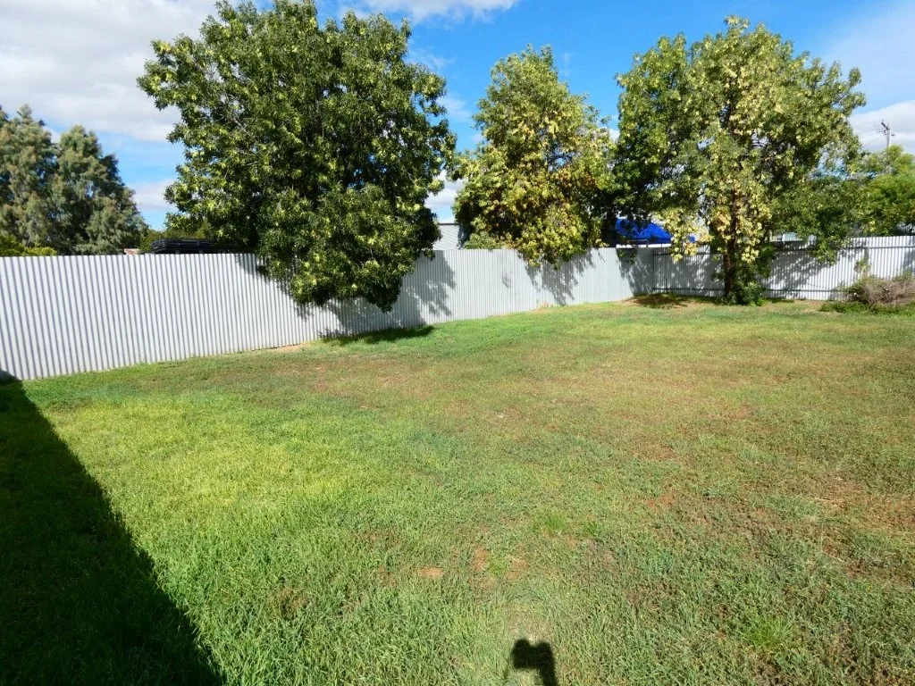 Additional image 4 of 1 Molyneaux Street, Warracknabeal VIC 3393