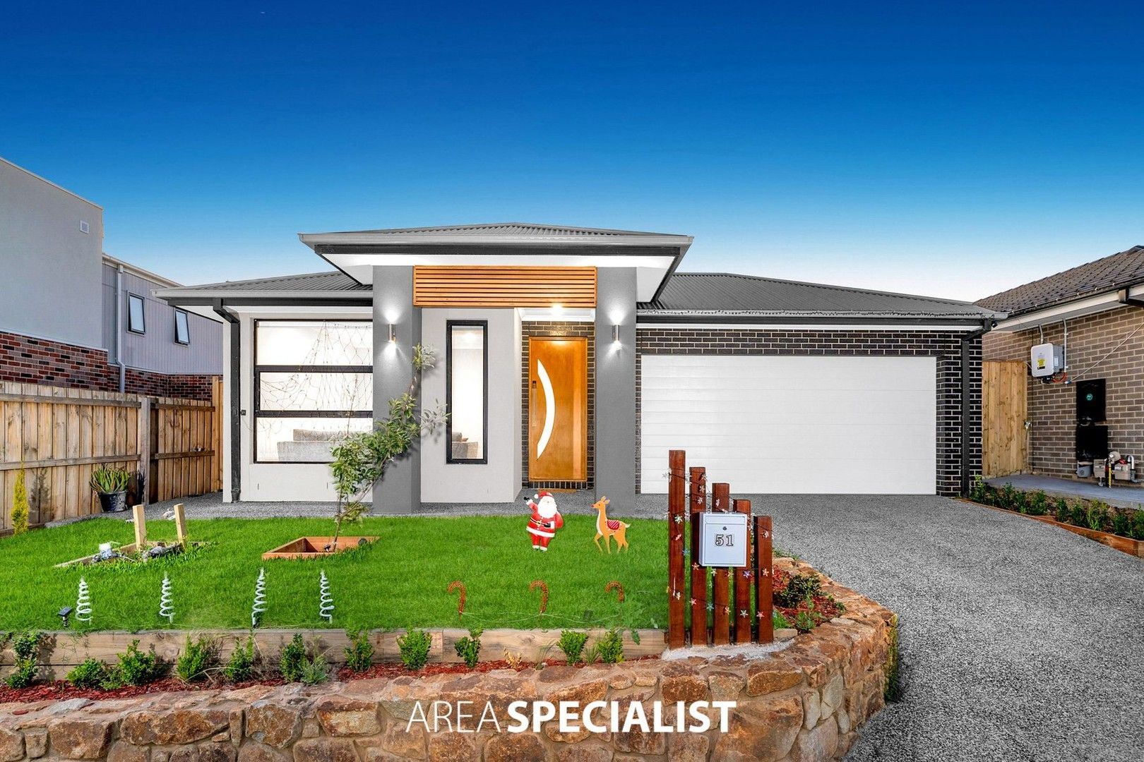 4 bedrooms House in 51 Whinstone Avenue CLYDE VIC, 3978