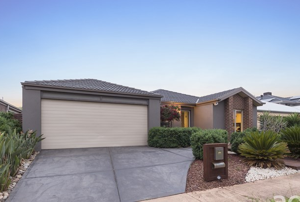 15 Frogmouth Court, Williams Landing VIC 3027