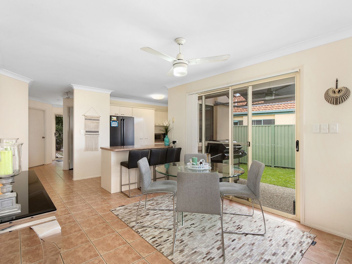 25 Dunedin Close, Merrimac QLD 4226, Image 2