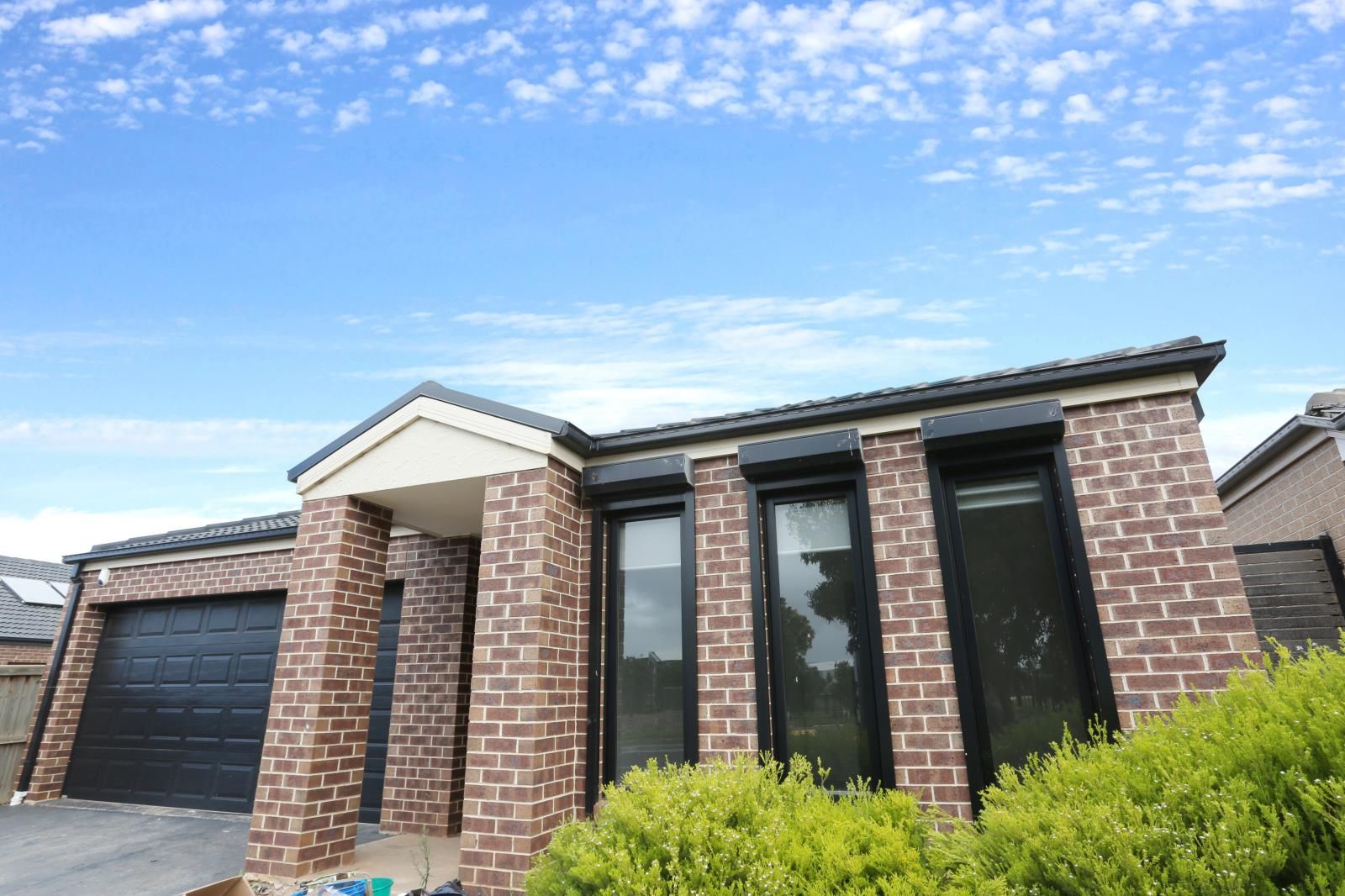 77 City Vista Court, Fraser Rise Property History & Address Research Domain