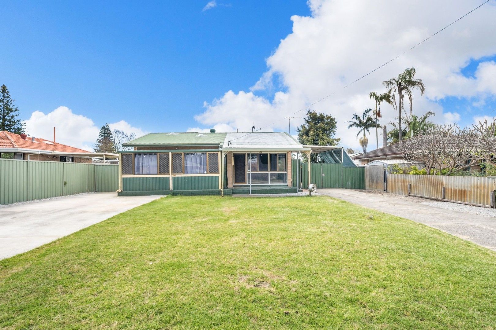 3 bedrooms House in 18 Meyrick Way LANGFORD WA, 6147