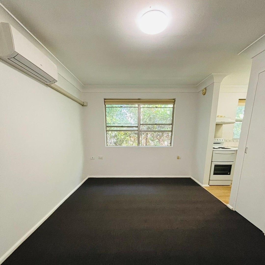 1 bedrooms Apartment / Unit / Flat in 11/46-48 Harris Street HARRIS PARK NSW, 2150