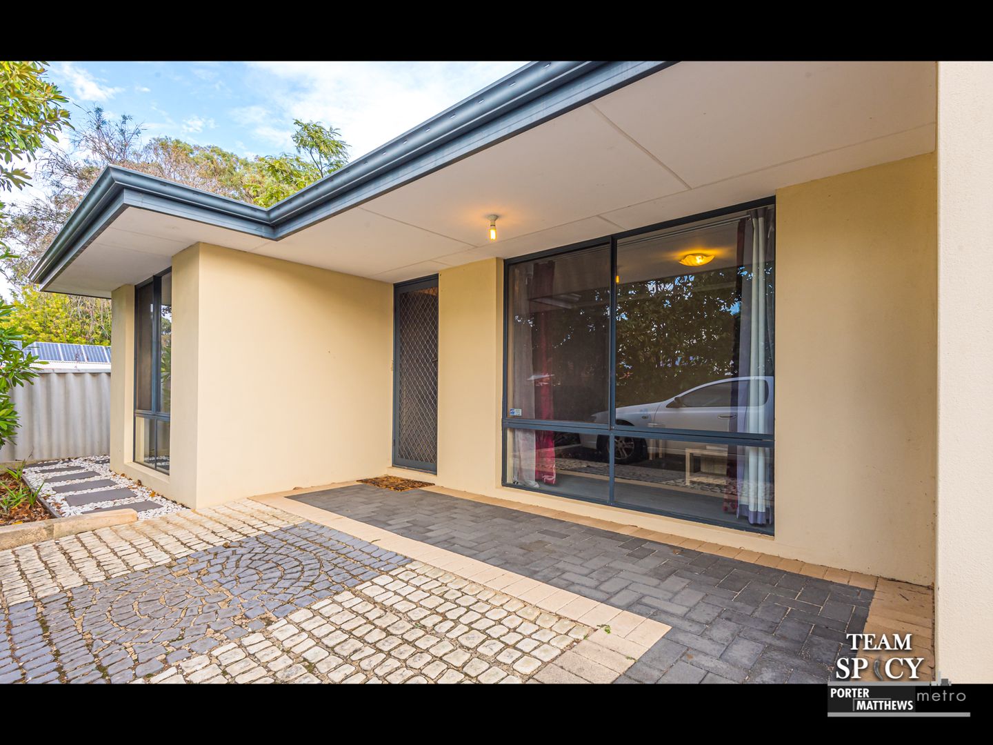 4 bedrooms House in 17A Arnott Court KELMSCOTT WA, 6111