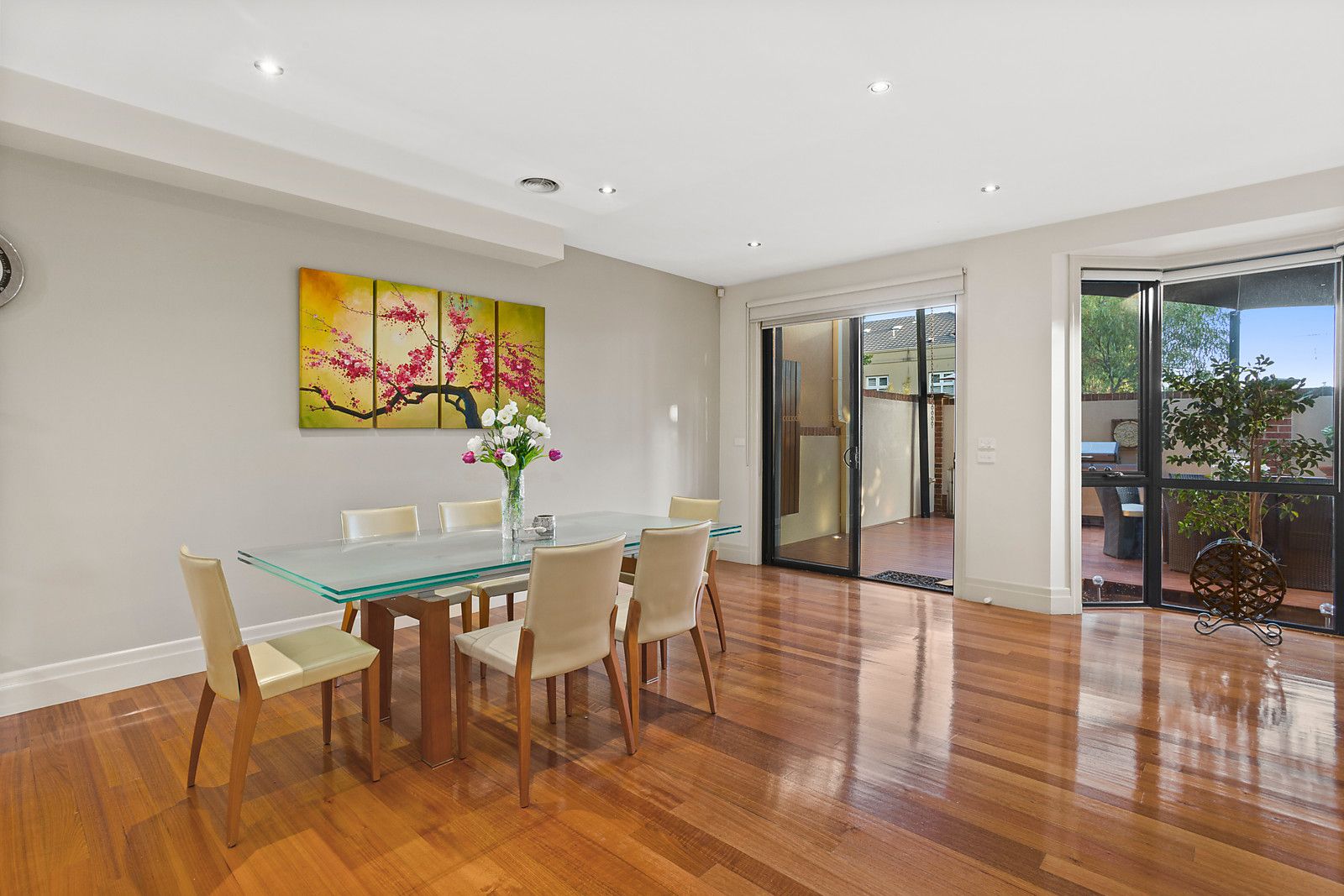 93 Essex Road, Surrey Hills VIC 3127, Image 1