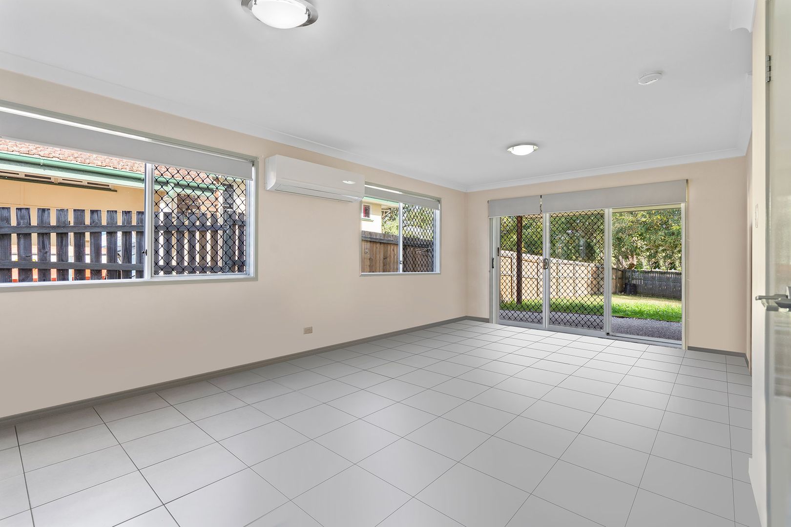 1/16 Coverack Street, Leichhardt QLD 4305, Image 2