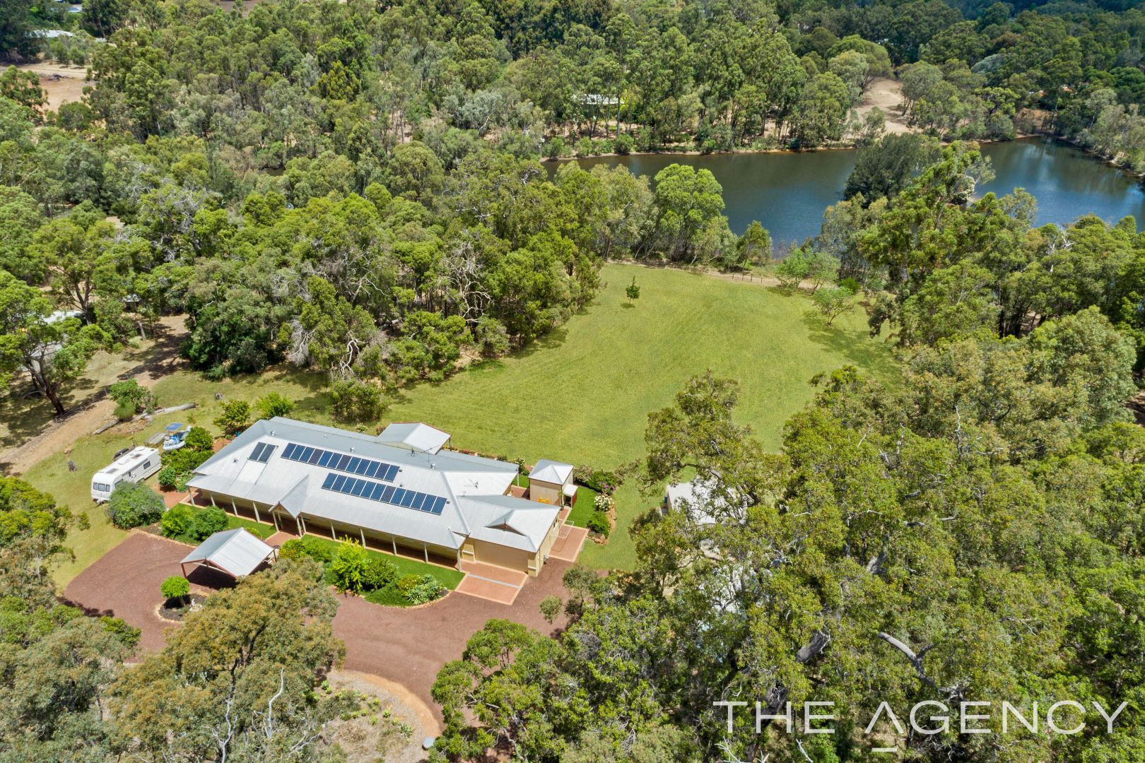 107 Lakeview Drive, Gidgegannup WA 6083, Image 2