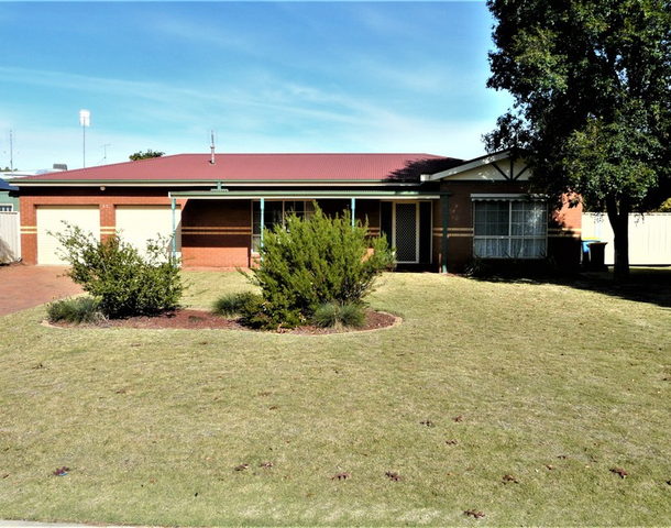 17 Ingo Renner Drive, Tocumwal NSW 2714