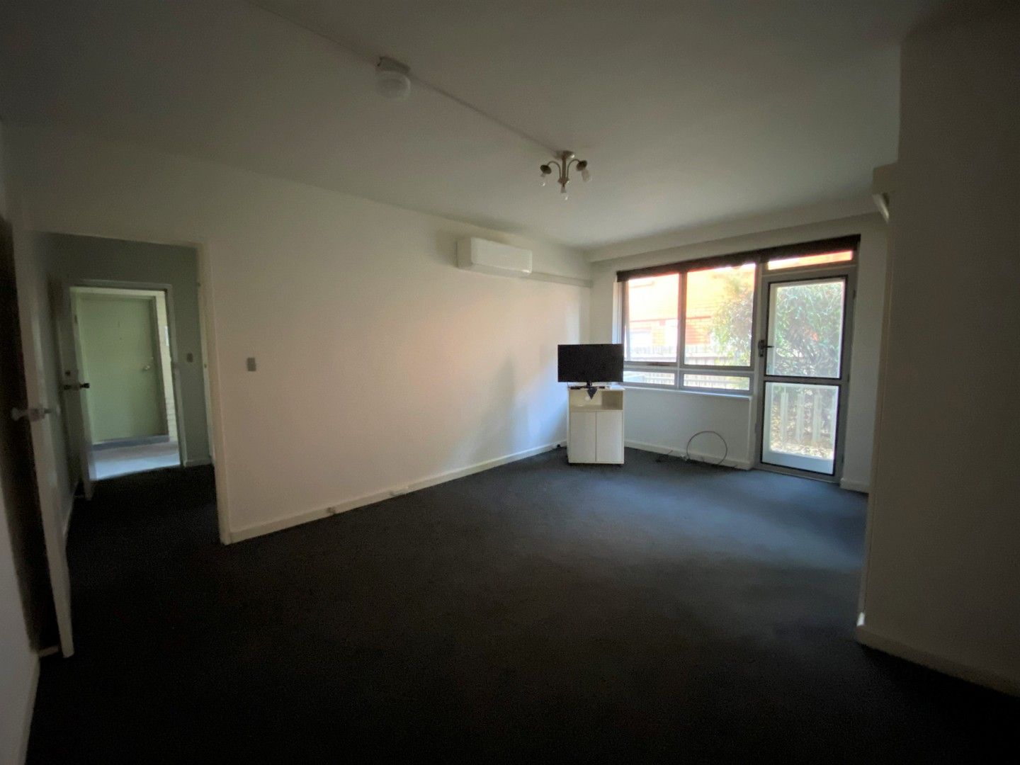 2 bedrooms Apartment / Unit / Flat in 4/15 Mitchell Street ST KILDA VIC, 3182
