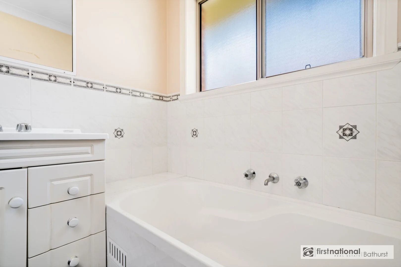 Additional image 9 of 1/58 Piper Street, Bathurst NSW 2795