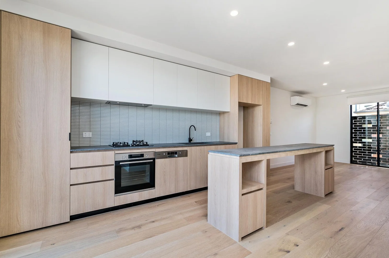 14/711 Barkly Street, West Footscray VIC 3012