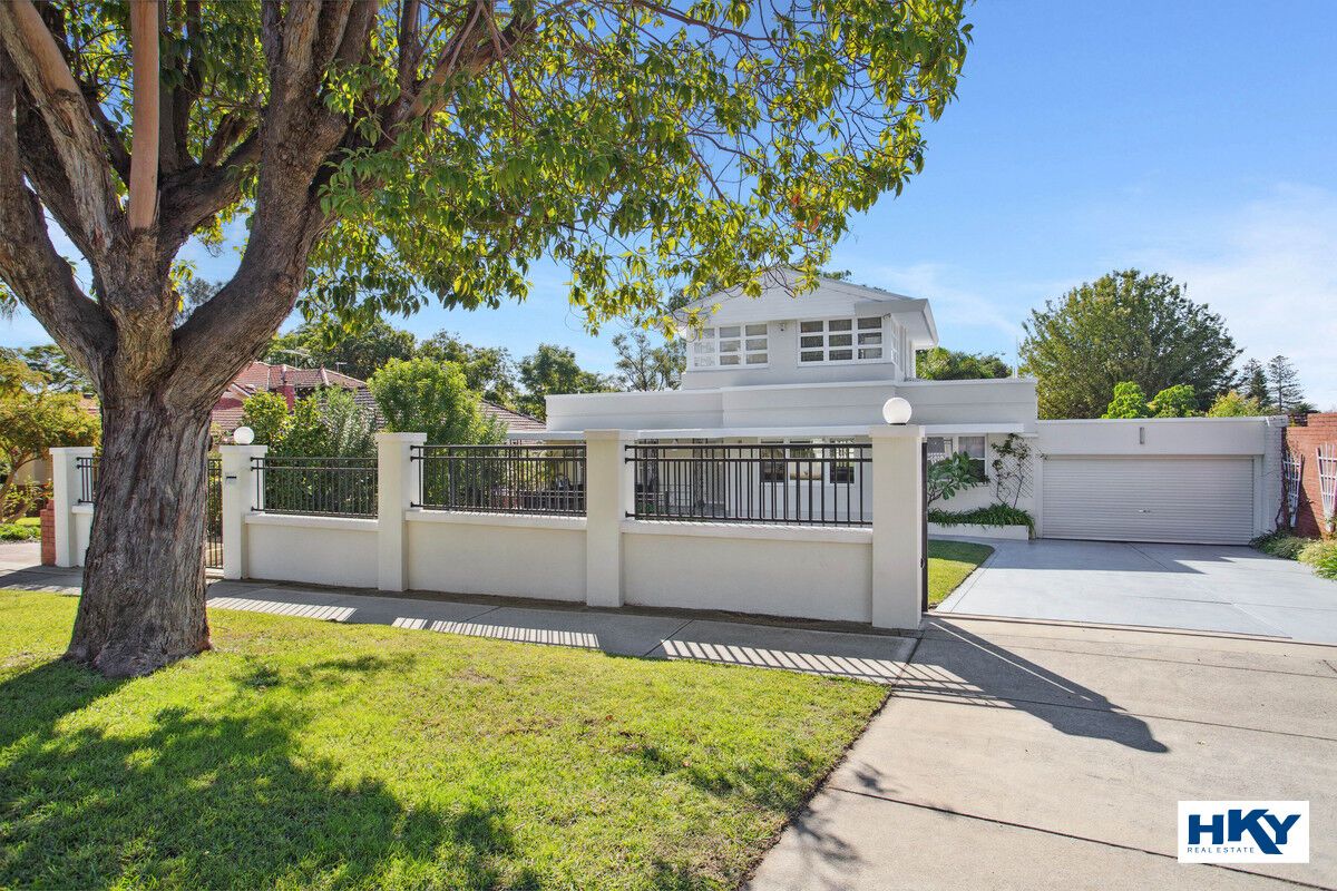 4 bedrooms House in 24 Dumbarton Crescent MENORA WA, 6050
