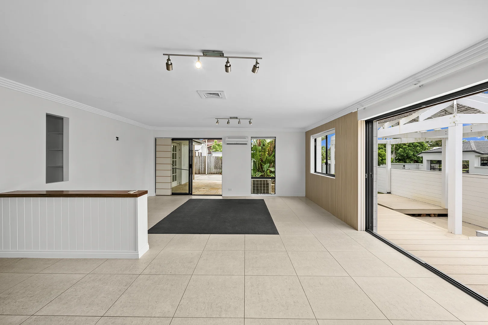 Additional image 6 of 7 Compass Court, Mermaid Waters QLD 4218