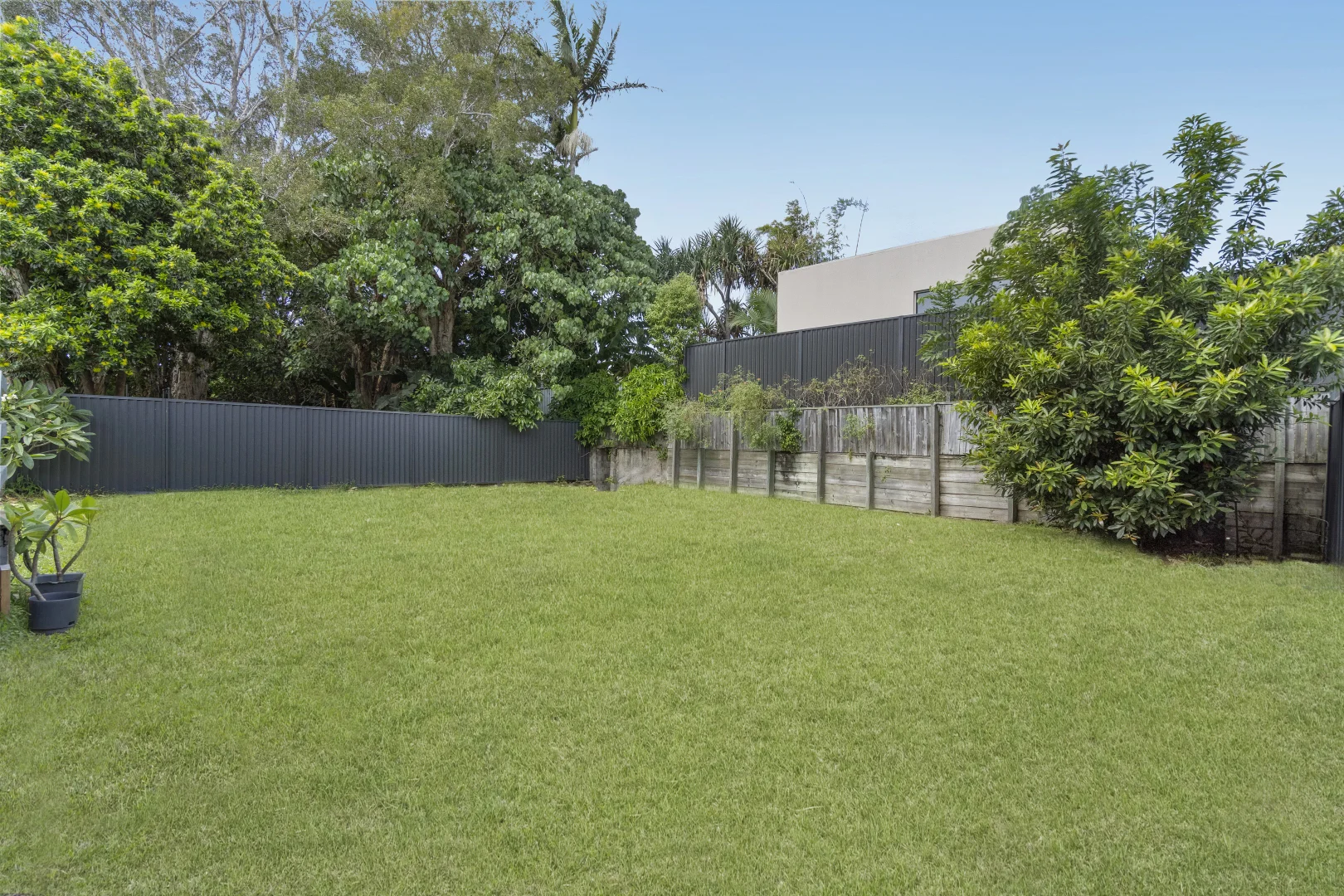 Additional image 19 of 44 Christine Avenue, Miami QLD 4220
