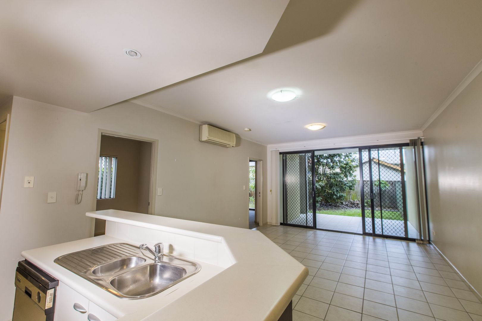 1 26 Norman Street Ascot Qld 4007 Apartment For Rent 430 Domain