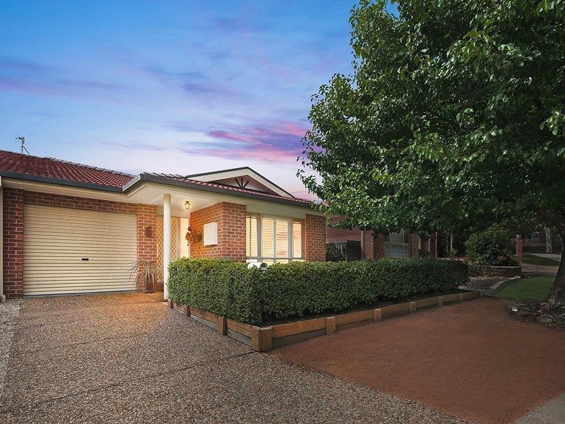3 bedrooms House in 6 Marou Place NGUNNAWAL ACT, 2913