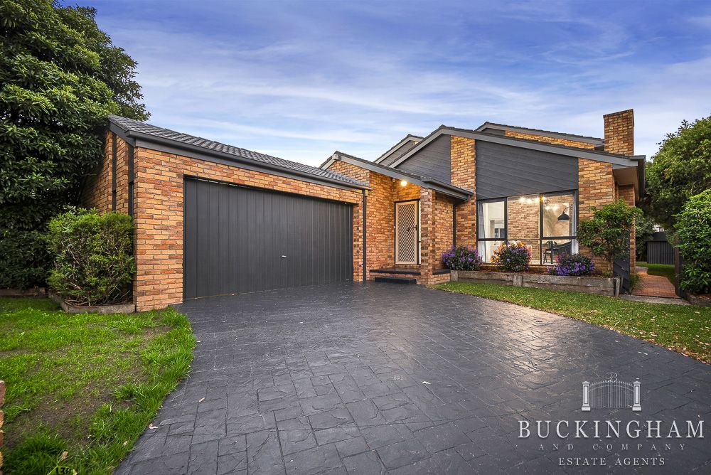 4 bedrooms House in 11 London Court GREENSBOROUGH VIC, 3088