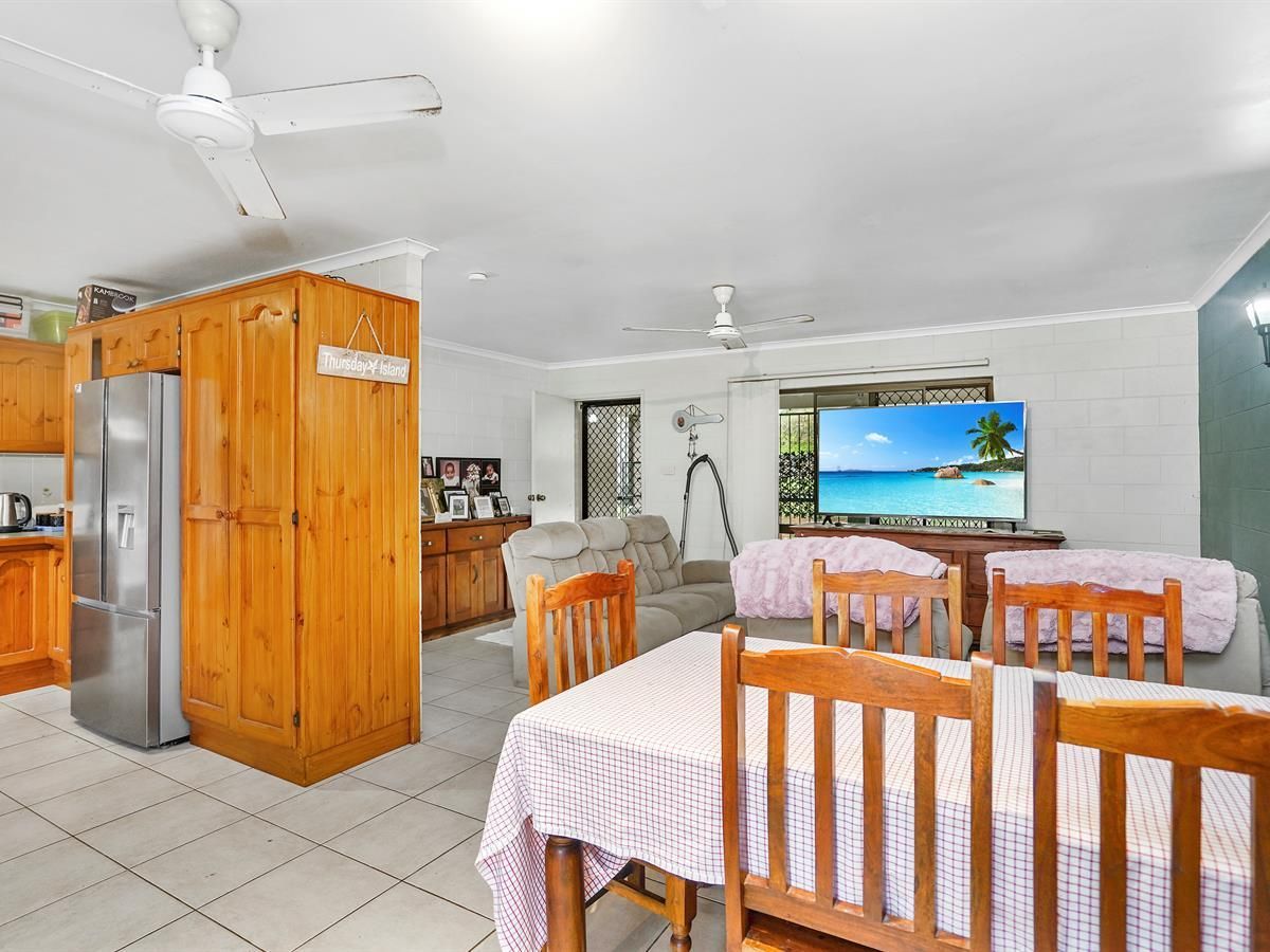 11 Makoo Close, White Rock QLD 4868, Image 0