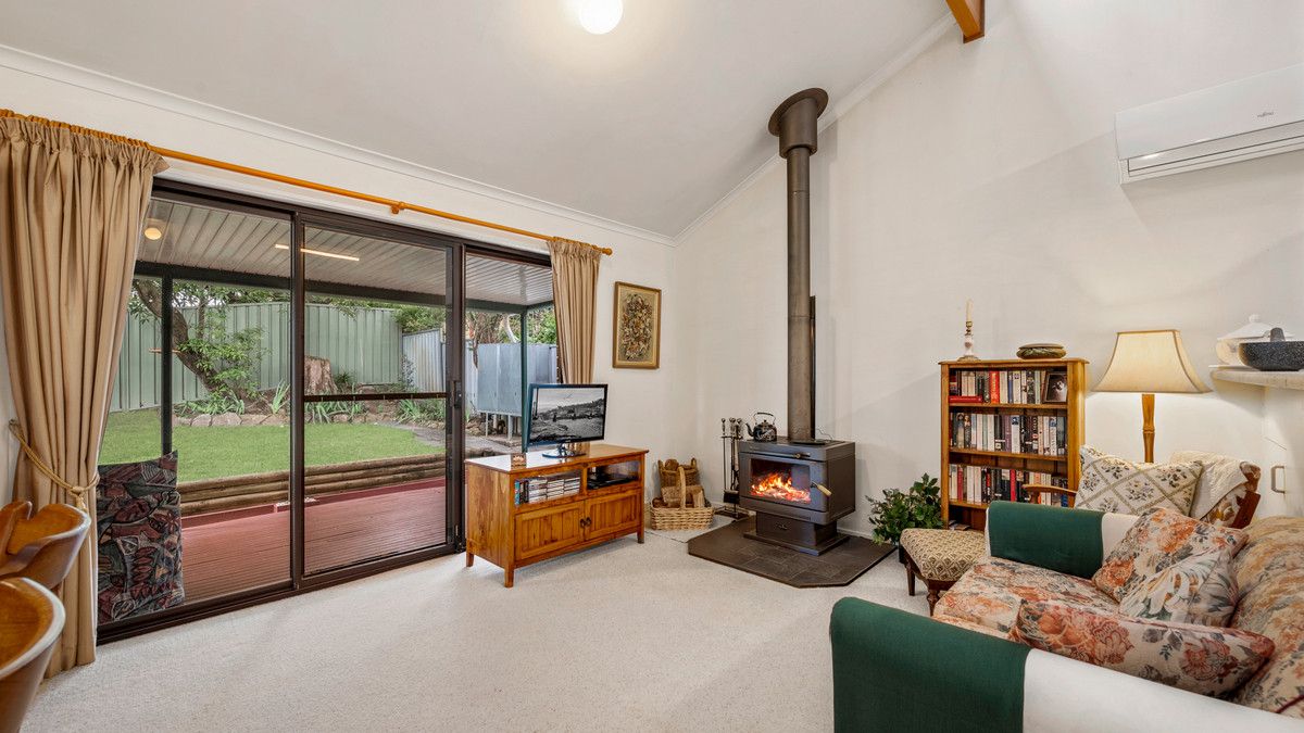 15 Parkes Crescent, Faulconbridge NSW 2776, Image 2