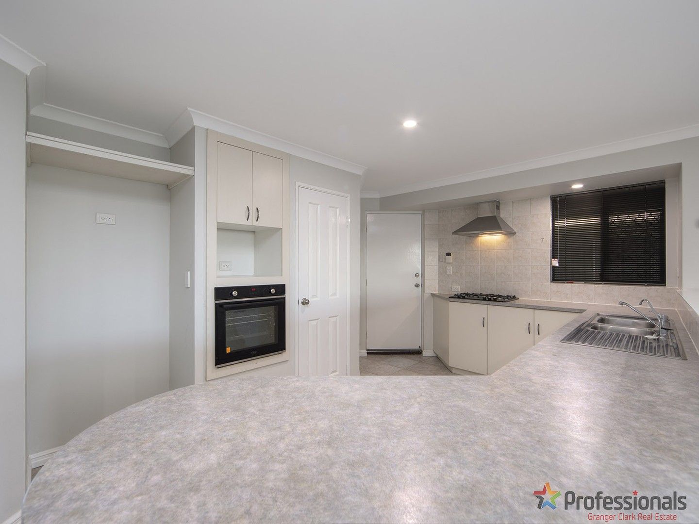 4 bedrooms House in 40 Portland Mews BENNETT SPRINGS WA, 6063