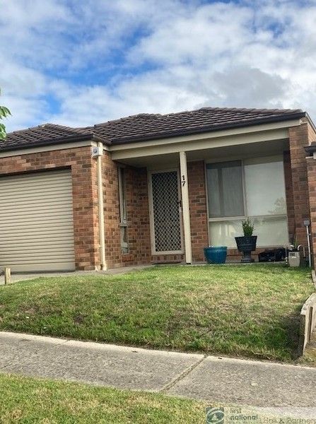 4 bedrooms House in 17 Jennifer Court PAKENHAM VIC, 3810