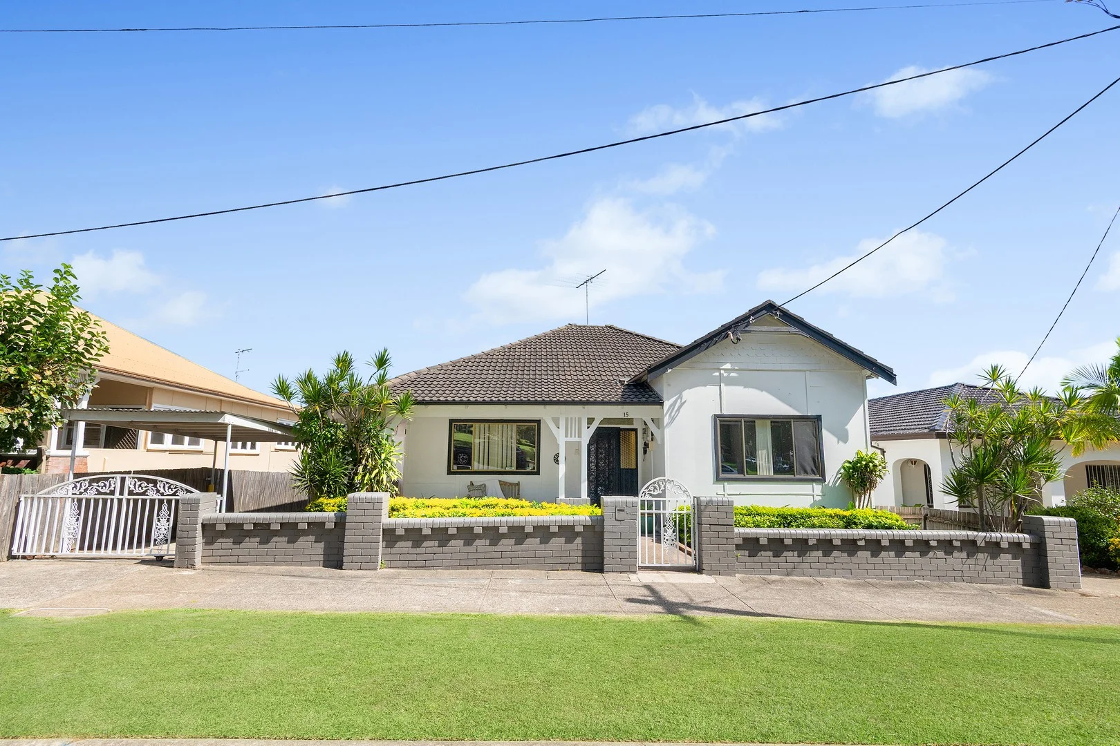 Primary image of 15 Henderson Road, Bexley NSW 2207