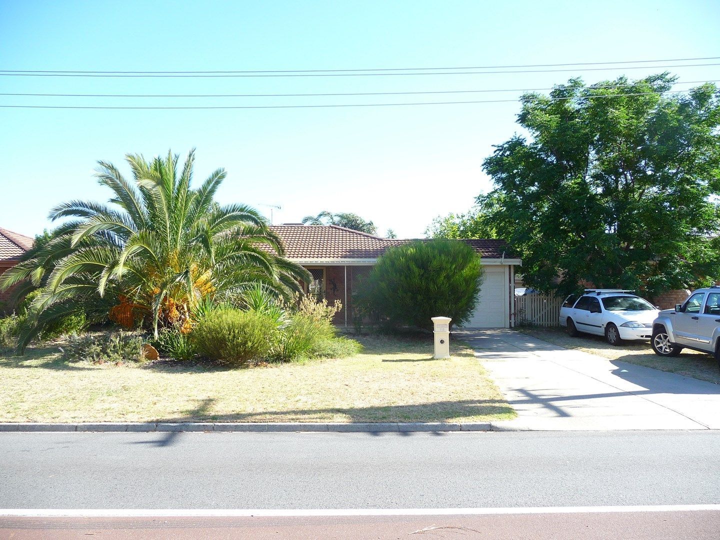 118 Strawberry Drive, Seville Grove WA 6112, Image 0